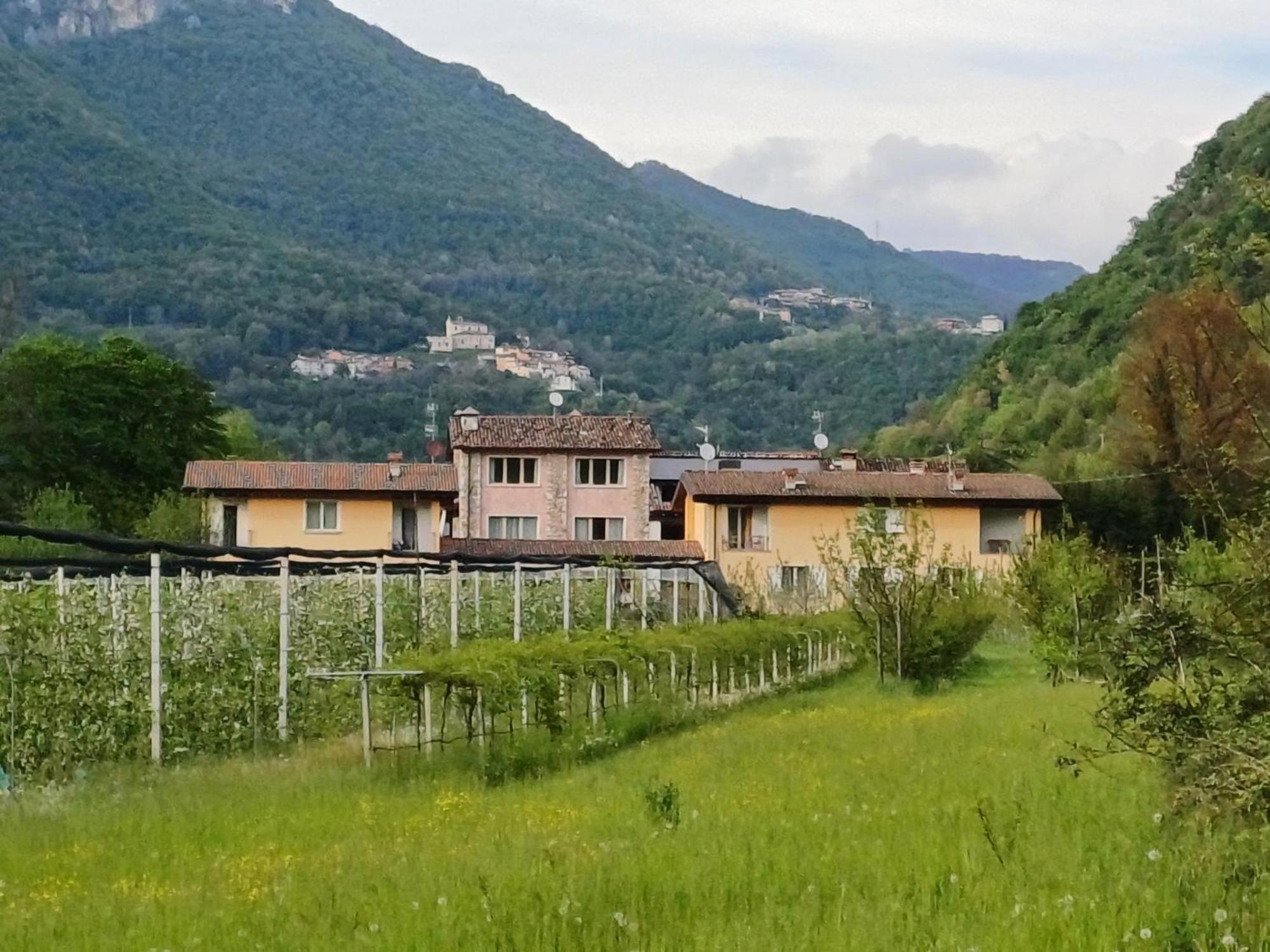 Apartament Cascina Legnago Bilocale A 6 Chilometri Da Salo' Villanuova sul clisi Zewnętrze zdjęcie